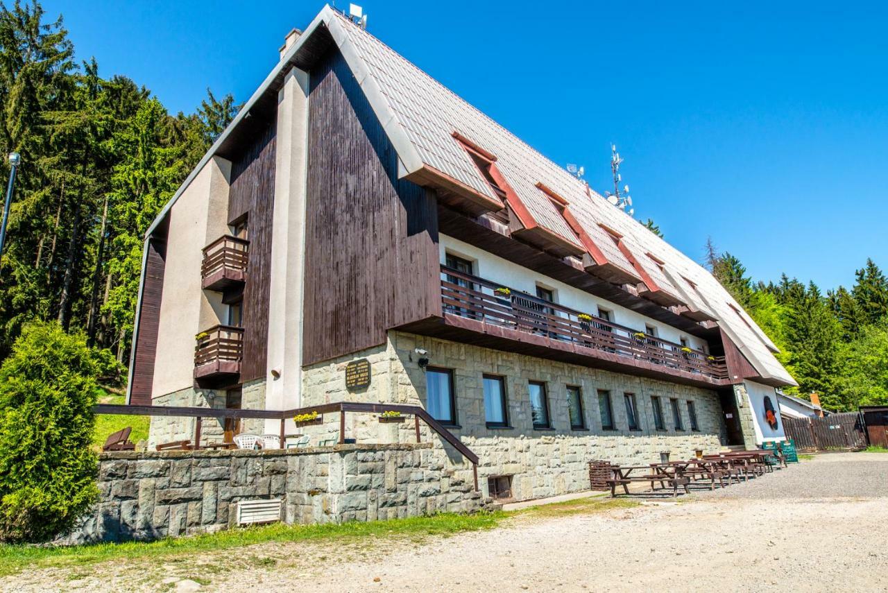 Horsky Hotel Kozubova Dolní Lomná Eksteriør bilde